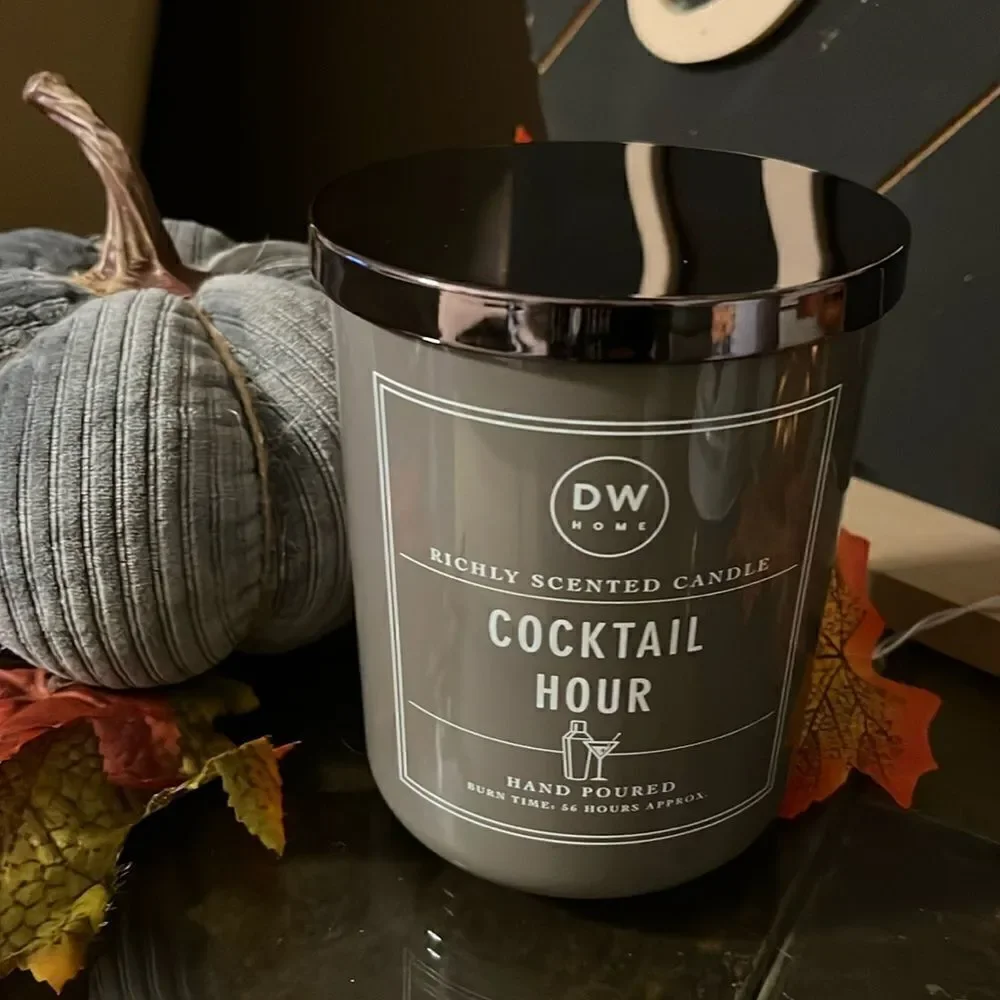 DW HOME NWT COCKTAIL HOUR HAND POURED CANDLE